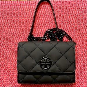 Tory Burch Willa Matte Chain wallet